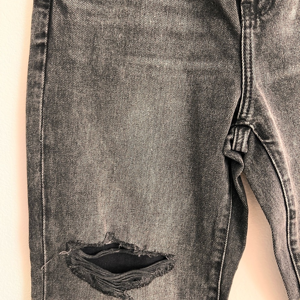 Express women’s Distressed high rise straight ankle Black Jeans. Size 4 - Picture 3 of 12